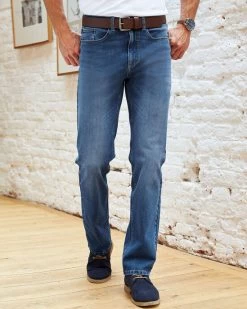 Ultimate 4-Way Stretch Straight Fit Jeans Stonewash